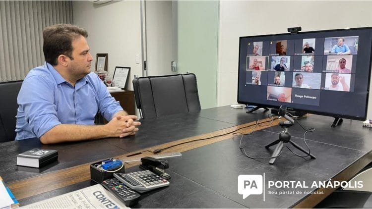 Em vídeo, prefeito diz que decisões sobre Covid-19 não podem ser precipitadas