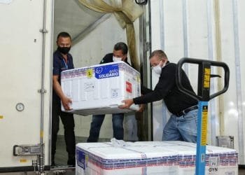 Goiás recebe oitavo lote com 134,4 mil doses de vacinas do Ministério da Saúde