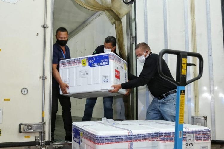 Goiás recebe oitavo lote com 134,4 mil doses de vacinas do Ministério da Saúde