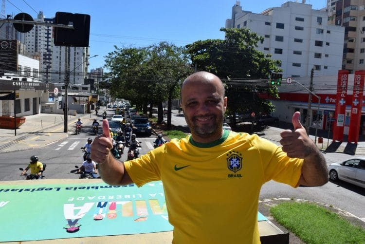 Vitor Hugo participa da Marcha da Família Cristã pela Liberdade em Goiânia