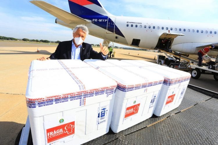 Vacinação em GO: Estado recebe mais de 161 mil doses de vacinas contra a Covid-19