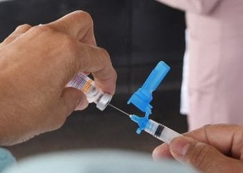 Segunda dose da vacina covid-19 deve ser tomada mesmo fora do prazo