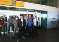 Bolsonaro é recebido com festa em aeroporto de Tocantins