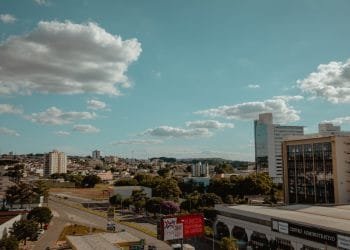 Anápolis vai para o risco leve no panorama da covid-19