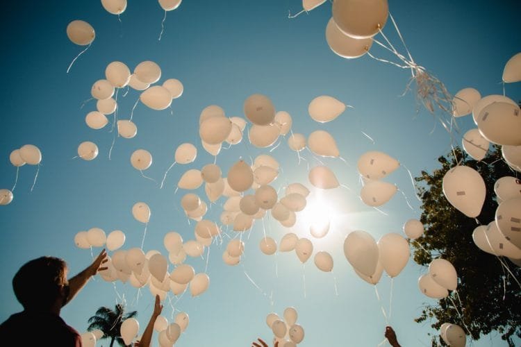 Profissionais da linha de frente fazem homenagem às vítimas da covid em Anápolis