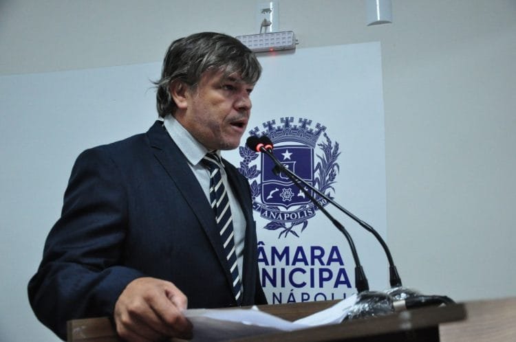 Vereador solicita ao executivo construção de pista de caminhada no Vivian Parque