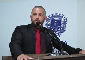 Vereador quer vacinação de motoristas de vans contra Covid-19