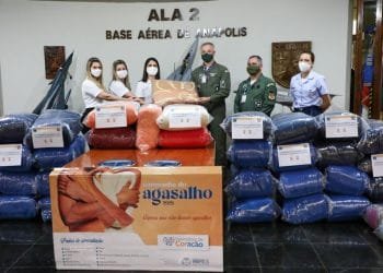 Ala 2 realiza a entrega de mais de 400 itens arrecadados na Campanha do Agasalho