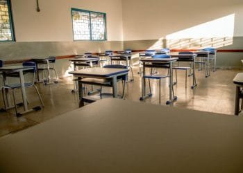 Rede municipal de Educação prepara retomada às aulas presenciais em agosto