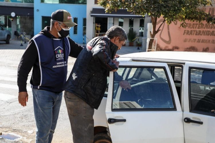 Com queda de temperatura, Prefeitura de Anápolis oferece abrigo à população em situação de rua