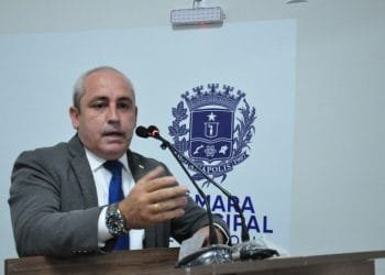 Vereador Frederico Godoy crítica Saneago por falhas no atendimento em Anápolis