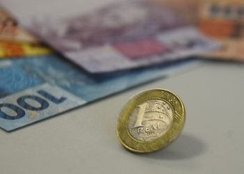 Municípios vão receber mais de R$ 4,8 bi por meio de emendas impositivas ao Orçamento 2021