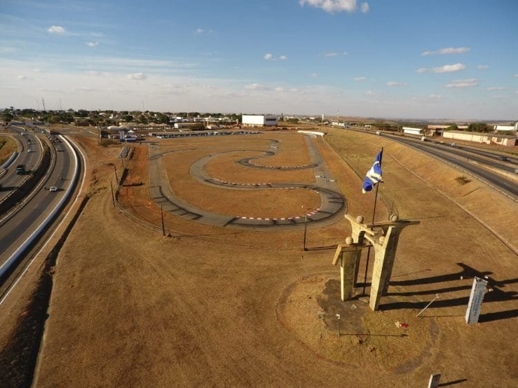 Kartódromo é reinaugurado com etapa do Goiano de Kart