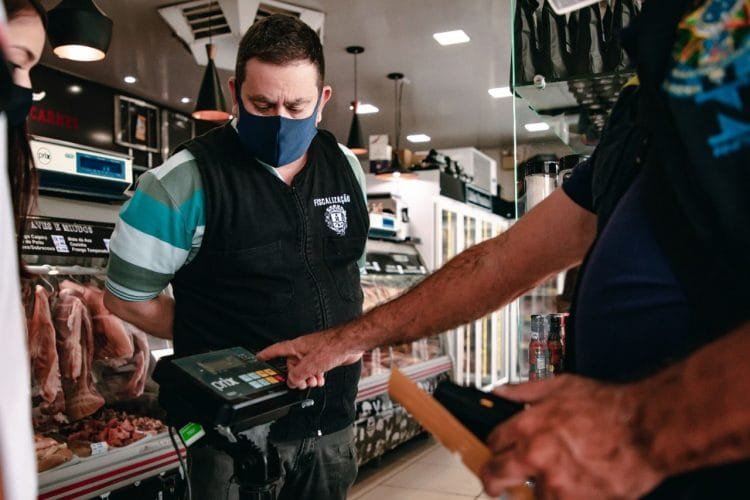 Procon e Inmetro iniciam ação para  fiscalizar balanças na cidade