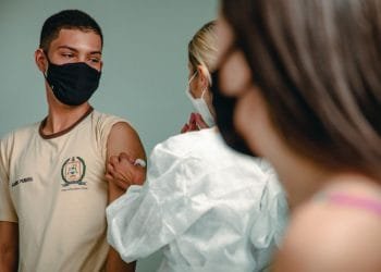 Anápolis abre vacinação para estudantes maiores de 13 anos nesta quarta-feira