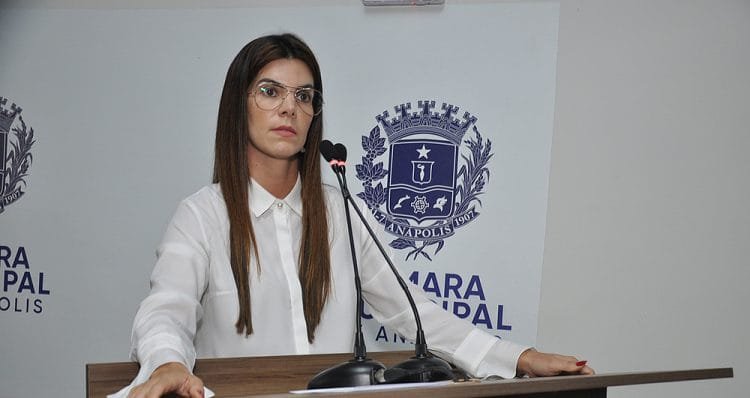 Vereadora Thaís Souza manifesta repúdio ao abate de animais em caso de maus-tratos