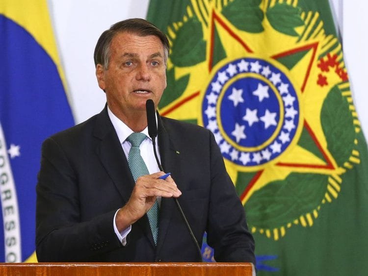Bolsonaro envia ao Congresso plano de redução de benefícios fiscais