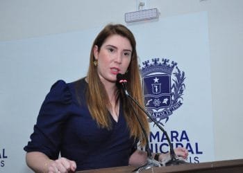Vereadora Andréia Rezende (SD) defende continuação da agência do Correios na cidade
