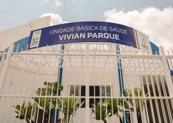 Prefeito Roberto Neves inaugura nova unidade de saúde do Vivian Parque