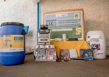 Estudantes da rede municipal aprendem sobre o descarte de lixo eletrônico