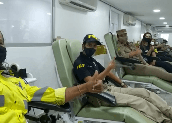 Policiais femininas do estado doam sangue em prol a Campanha Contra o Câncer Infantil