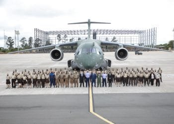 Estudantes dos colégios militares de Goiás visitam a Academia da Força Aérea em SP