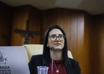 Projeto que proíbe banheiros unissex é protocolado por vereadora em Goiânia