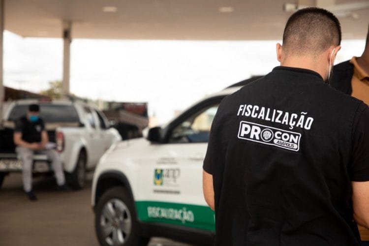 Procon Anápolis e Agência Nacional do Petróleo fiscalizam postos