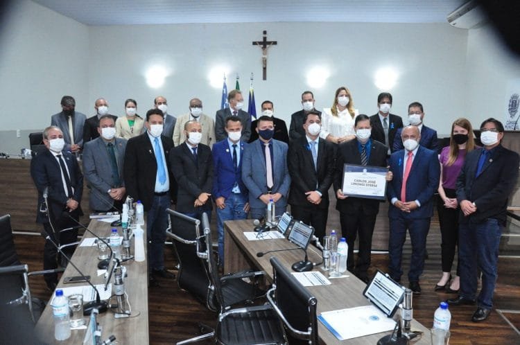 Juíz de Anápolis que criou projeto que protege vítimas contra abusos é homenageado na Câmara Municipal