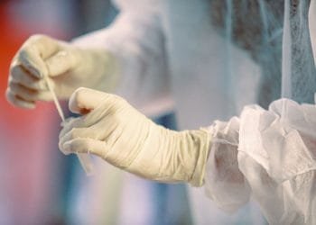 Preços de testes de Covid tem variação de até 217% em farmácias e laboratórios de Anápolis