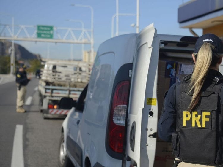 Polícia Rodoviária intensifica ações em estradas neste Carnaval