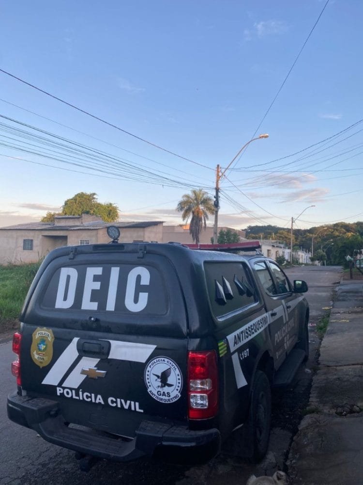 Polícia Civil desarticula grupo que aplicava golpe do novo número