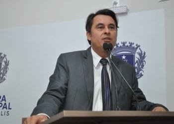 Em Câmara Municipal, vereador afirma que Saneago desconsidera Souzania para realização de serviços