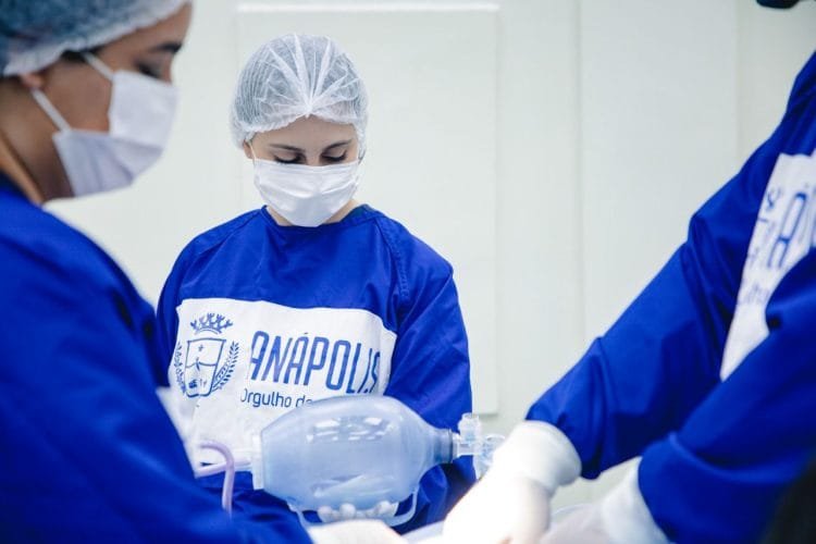 Hospital Municipal Alfredo Abrahão realiza média de 300 cirurgias por mês