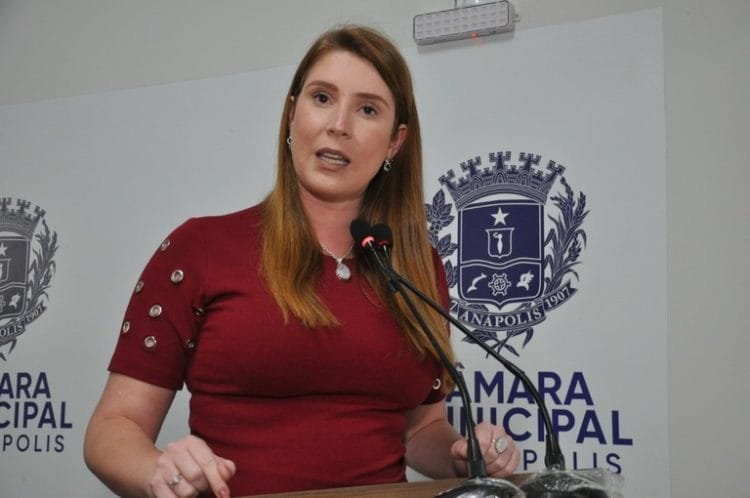 Vereadora anapolina apresenta projeto de lei para proteção de mulheres vítimas de violência