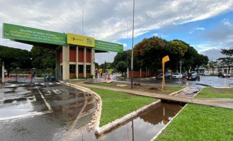 Dono de veículo agora pode escolher empresa de vistoria