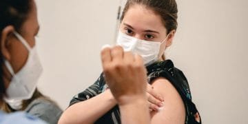 Sábado é Dia D de vacinação contra influenza, sarampo e covid