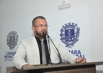 Vereador anapolino faz discurso contra fala do Lula sobre policiais