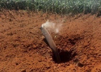 Foguete do Exército se desvia de rota e cai em plantação em Goiás
