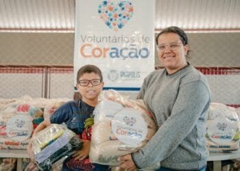 Voluntários de Coração leva solidariedade em doações e serviços a mais de 300 famílias