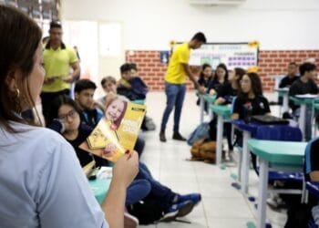 Por trânsito mais seguro, CMTT realizou ações para milhares de motoristas durante Maio Amarelo