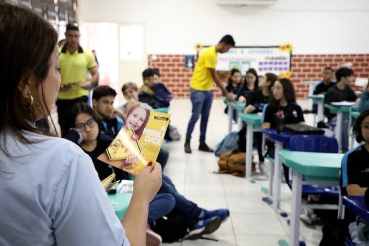 Por trânsito mais seguro, CMTT realizou ações para milhares de motoristas durante Maio Amarelo