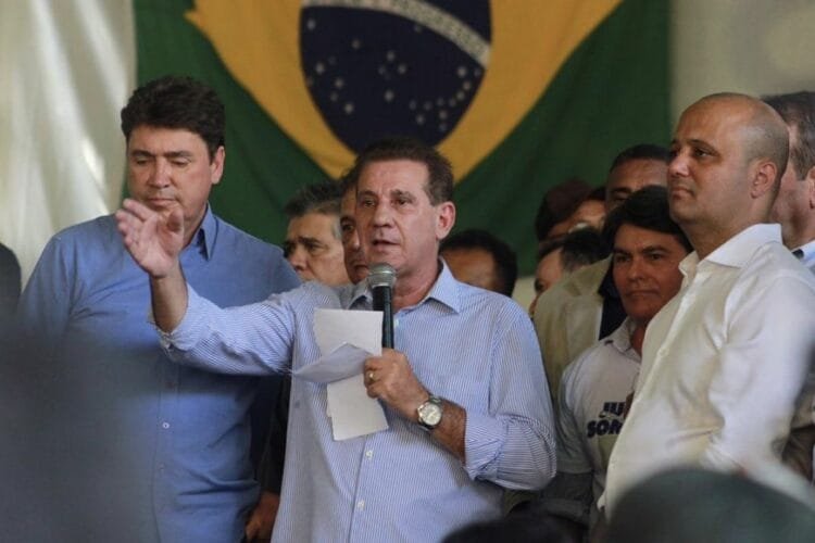 Durante visita em Anápolis, senador Vanderlan confirma apoio ao Major Vitor Hugo como governador