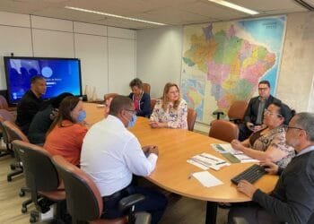 Cleide Hilário participa de reunião na Secretaria Nacional de Políticas para Mulheres