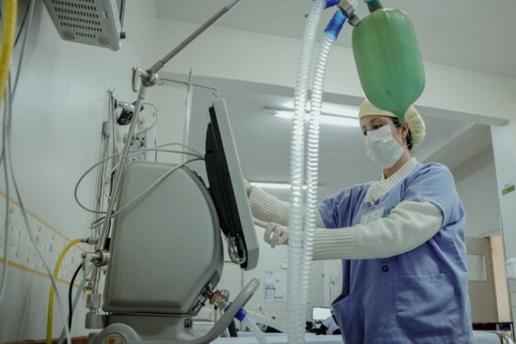 Saúde abre novo credenciamento para profissionais de saúde na rede especializada