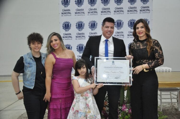 Empresário goiano Fábio Santos recebe o título de cidadão anapolino pela Câmara Municipal de Anápolis