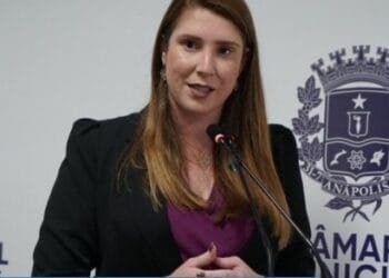 Projetos de proteção à mulher em Anápolis são introduzidos a vereadora de cidade vizinha