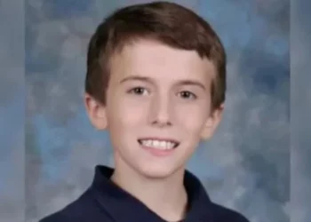 Família enviará cinzas de filho de 11 anos morto para a Lua