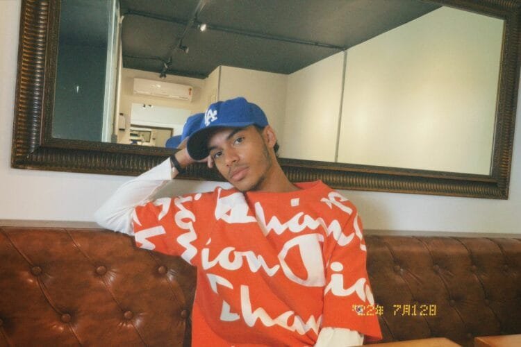 Talvez você deveria desconstruir esses muros que você fez a sua volta 