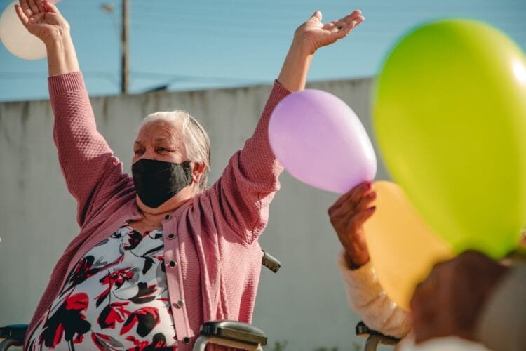 Centro especializado aposta em atendimento humanizado para melhorar a vida de idosos